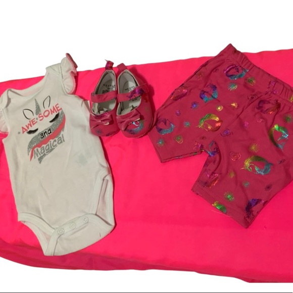 Baby girls awesome magical onesie with shorts and shoes - Picture 2 of 2